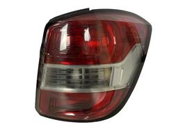 LANTERNA TRASEIRA DIREITA SPIN 2012 A 2018 BORDA VERMELHA