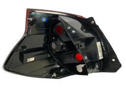 LANTERNA TRASEIRA DIREITA  MOBI 2017/