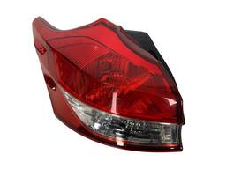 LANTERNA TRASEIRA ESQUERDA YARIS HATCH 2019/ (CANTO)