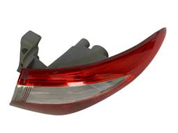 LANTERNA TRASEIRA DIREITA HB20 HATCH 2013 A 2019 (CANTO)