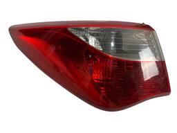 LANTERNA TRASEIRA ESQUERDA HB20 SEDAN 2013 A 2019 ARTEB