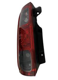 LANTERNA TRASEI ESQ UNO VIVACE 11/16 SPORTING / WAY \14 FUMÊ