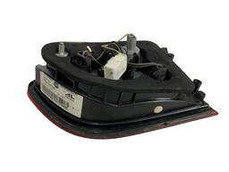 LANTERNA TRASEIRA ESQUERDA GRAND SIENA 2012 A 2021 DETALHE