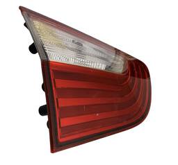 LANTERNA TRASEIRA ESQUERDA GRAND SIENA 2012 A 2021 DETALHE