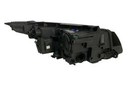 FAROL ESQUERDO EVOQUE 2016 A 2019 LED (DETALHE)