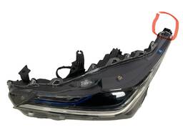 FAROL ESQUERDO COROLLA 2020/ HIBRIDO FRISO AZUL (DETALHE) 