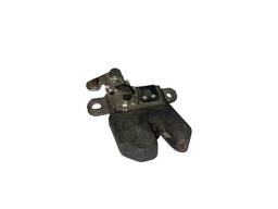 FECHADURA TAMPA TRASEIRA POLO SEDAN 2003 A 2014