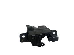 FECHADURA TAMPA TRASEIRA SANDERO 2015 A 2021