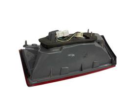 LANTERNA TRASEIRA ESQUERDA AZERA 2008 A 2010 (MALA)