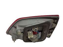 LANTERNA TRASEIRA ESQUERDA HB20 HATCH 13/2019 (MALA) DETALHE