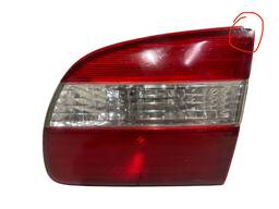 Lanterna Traseira Direita Corolla 1998 a 2002 (mala) DETALHE