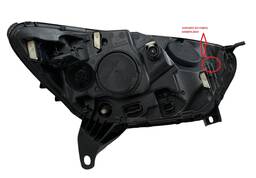 FAROL ESQUERDO CAPTUR 2017 2018 A 2024 260602042R DETALHE