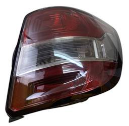 LANTERNA TRASEIRA DIREITA SPIN 2012 A 2018 BORDA VERMELHA