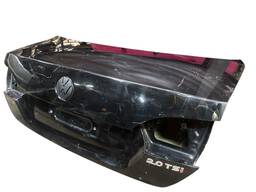 TAMPA TRASEIRA JETTA 2011 2012 A 2014