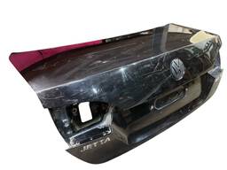 TAMPA TRASEIRA JETTA 2011 2012 A 2014