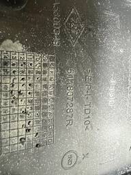 TAMPA REBOQUE PARACHOQUE DIANTEIRO FLUENCE 2011 A 2014