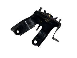 SUPORTE MODULO CENTRAL  TOYOTA ETIOS 445100D390 02