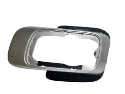 MOLDURA FAROL DE MILHA ESQUERDO AIRCROSS 2011 A 2015 DETALHE