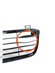 GRADE CENTRAL INFERIOR PARACHOQUE HILUX 2012 2013 A 2015