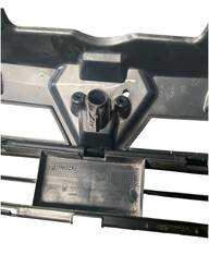 MOLDURA REFORÇO INTERNO GRADE SANDERO 2008 2009 A 2014