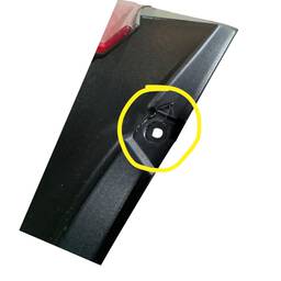 LANTERNA TRASEIRA ESQUERDA KICKS 2017 2018 A 2021 (CANTO)