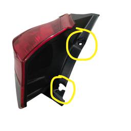 LANTERNA TRASEIRA ESQUERDA KICKS 2017 2018 A 2021 (CANTO)