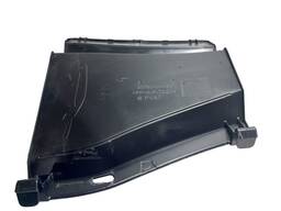 TAMPA GRADE CHURRASQUEIRA ORIGNAL COROLLA CROSS HYBRID 21/24