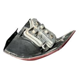 LANTERNA TRASEIRA DIREITA VOYAGE G5 FUME/DETALHE