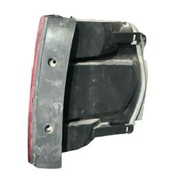 LANTERNA TRASEIRA ESQUERDA VOYAGE G5 FUME/ DETALHE