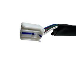 PLUG CONECTOR MOLDURA ALAVANCA DE MARCHA COROLLA CROSS 2023