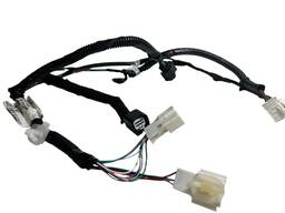 CHICOTE TAMPA TRASEIRA PORTA MALAS KICKS 2017 2018 2019 2020