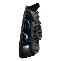 LANTERNA TRASEIRA DIREITA UP 2018 A 2021