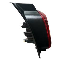 LANTERNA TRASEIRA DIREITA DUSTER 2021/ DETALHE