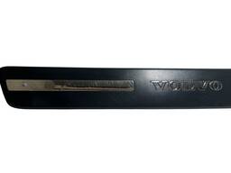 SOLEIRA PORTA DIANTEIRA ESQUERDA VOLVO XC60 T5 2015 31349002