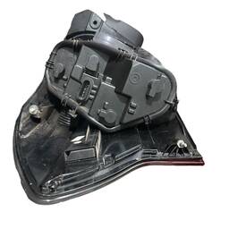 LANTERNA TRASEIRA ESQUERDA MOBI 2017/