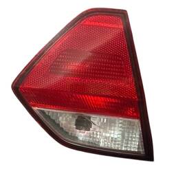 LANTERNA TRASEIRA ESQUERDA VOYAGE G6 G7 (MALA)