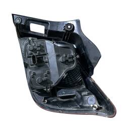 LANTERNA TRASEIRA ESQUERDA ONIX 13/16 LT LTZ / JOY ATÉ 19