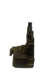 FECHADURA TRAS ESQ FREELANDER 2 EVOQUE DISCOVERY 3/4 SPORT..