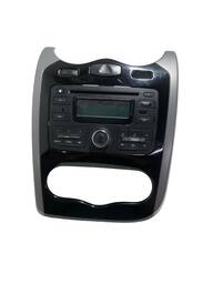 Moldura central com radio original sandero