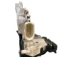 FECHADURA PORTA TRASEIRA ESQUERDA TOUAREG 11/17 PASSAT 07/15