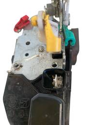 FECHADURA TRASEIRA ESQUERDA CHEROKEE - 2003/09