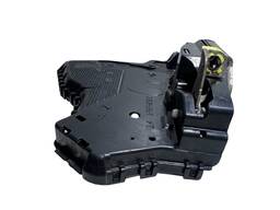 FECHADURA PORTA DE COROLLA 03/14 HILUX SW4 06/15 RAV4 07/18