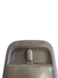 LUZ TETO TOYOTA HILUX - 2005/10
