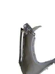 PARALAMA ESQUERDO HILUX / SW4 2006 A 2011 C/ FURO MOLDURA