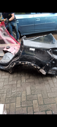 Lateral esquerda Renault Captur 2019