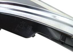 Farol Direito Corolla 2015 2016 a 2017 S/ Led
