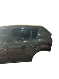Recorte traseira lateral le renault sandero 2010 - 2011