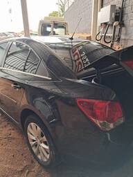 Recorte Traseiro Lateral Esquerdo Chevrolet Cruze LT 2016