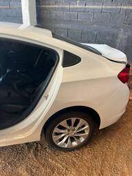 Recorte Traseiro LE Chevrolet Cruze LT 2018 - 2019 Sedan