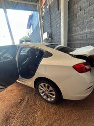 Recorte Traseiro LE Chevrolet Cruze LT 2018 - 2019 Sedan